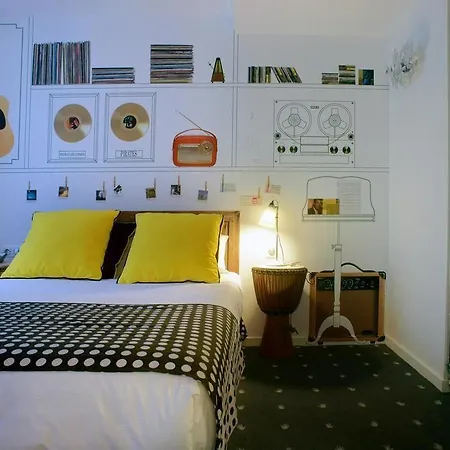 Du Triangle D'or Hotell 3*