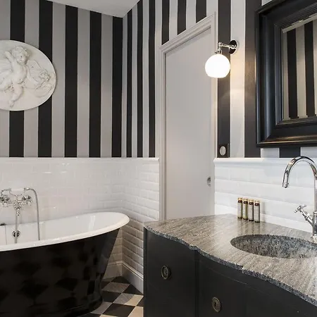 Glamour Hotel