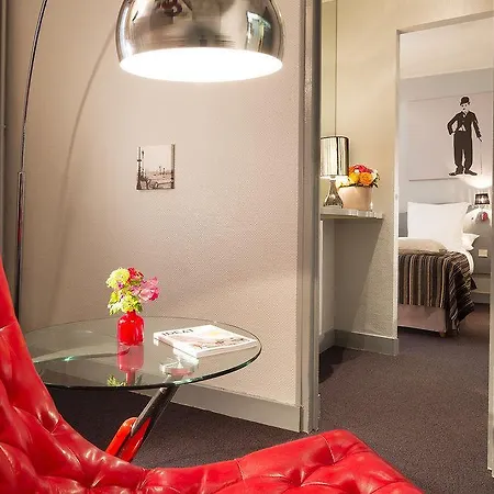 Beaumarchais Hotel