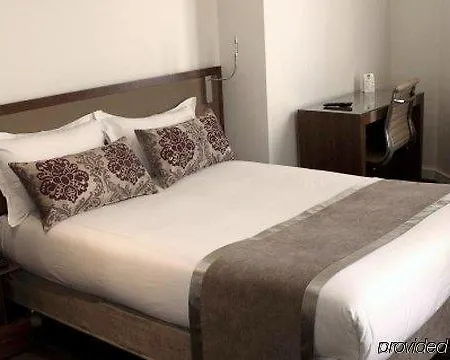 Art Batignolles Hotel