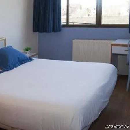 Mayet Hotel