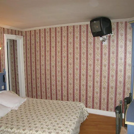Ibis Styles Gare De L'est Magenta Hotel París