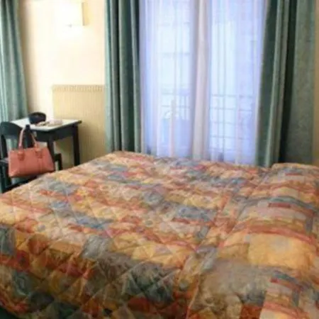 Hotell Printania Porte De Versailles