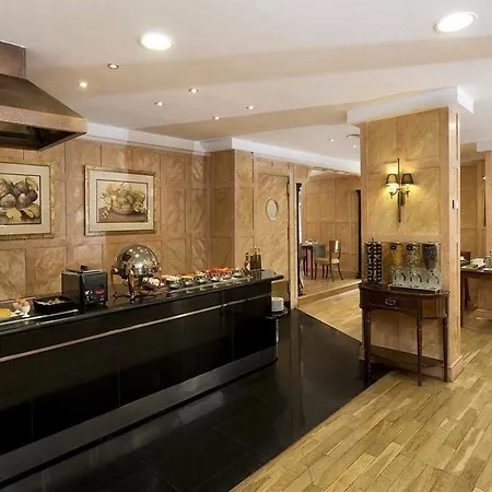 Hotel Meliá Vendôme 4*