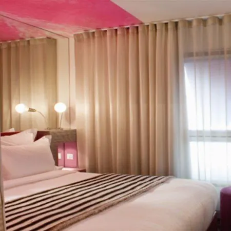 Hotel Le 7 Eiffel By Malone Paris