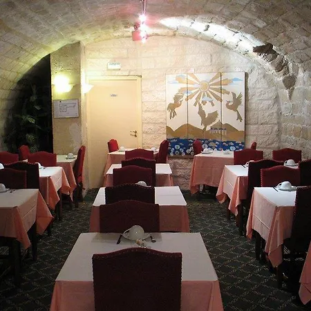 Hotel Serotel Lutece Paris