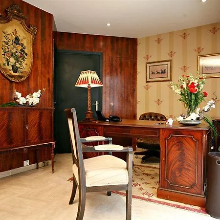 Des Ambassadeurs Paris