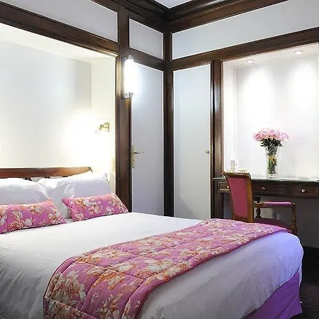 Hotel Royal Champs Elysees