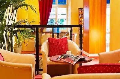 Western Quartier Latin Pantheon Otel Paris