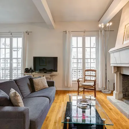 Dauphine Pont Neuf 아파트 파리