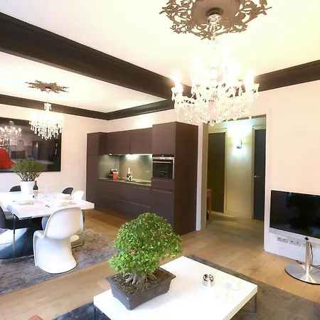Tour Eiffel Apartment