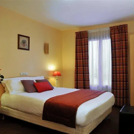 Kabanel Hotel 3*