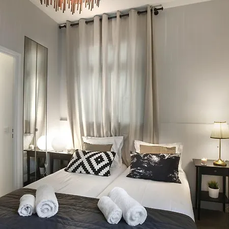 Apartment Sweet *