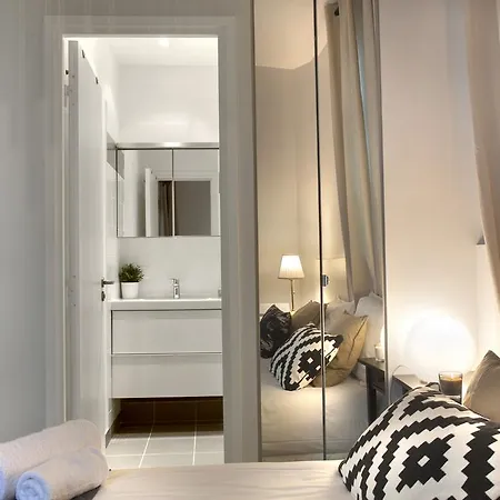 Apartment Sweet Paris