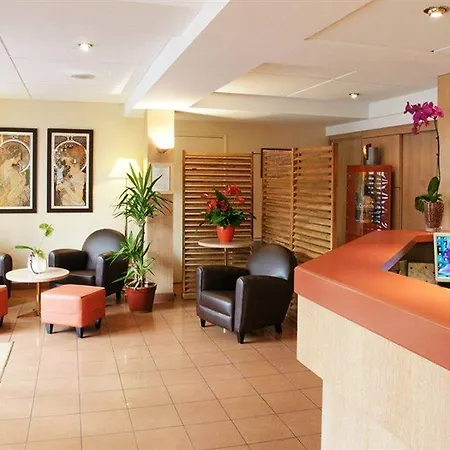 Hotel Appia La Fayette 3*