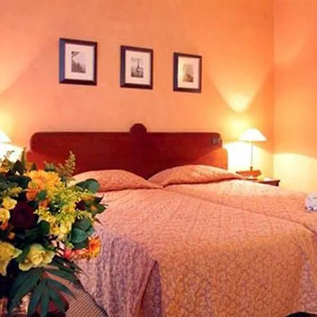 Hotel Ibis Gare Du Nord Tgv