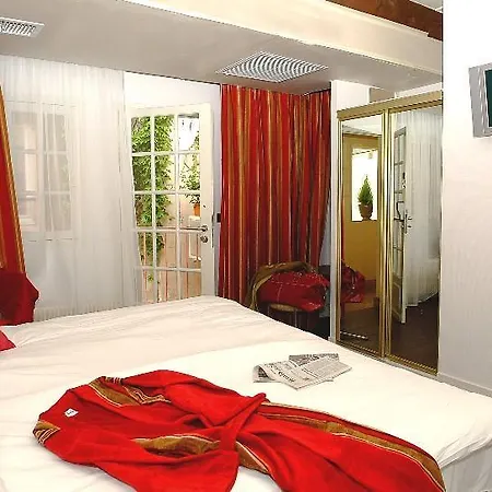 Eiffel Segur Otel 3*