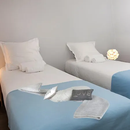 Apartment Sweet Paris