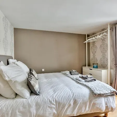 Nest In Saint Germain Apartment Paris
