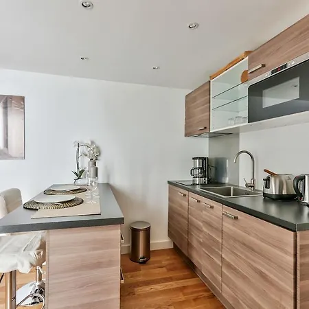 Nest In Saint Germain Apartment