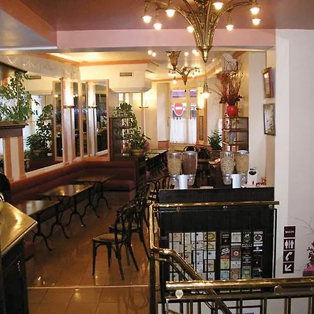 Appia La Fayette Paris