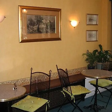 Avama Prony Hotel Paris
