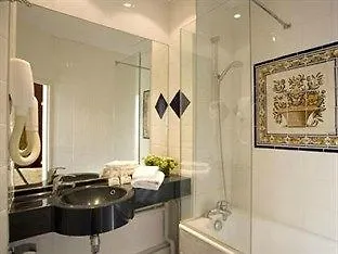 Hotel Welcome Paris
