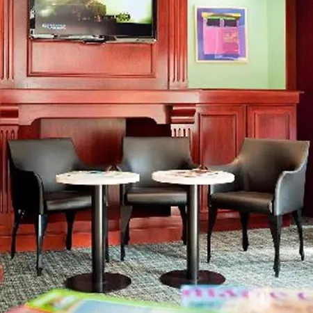 Ibis Styles 15 Lecourbe Hotel 3*
