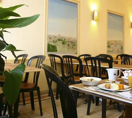 Kabanel Hotel 3*