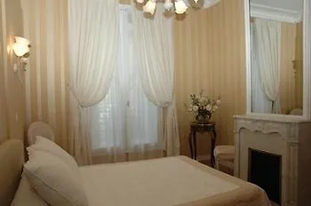 D'argenson Hotel