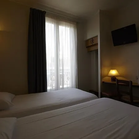 Campanile Prime - Paris 15 Tour Eiffel 2*