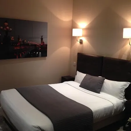 Hotel Cosy Monceau 2*