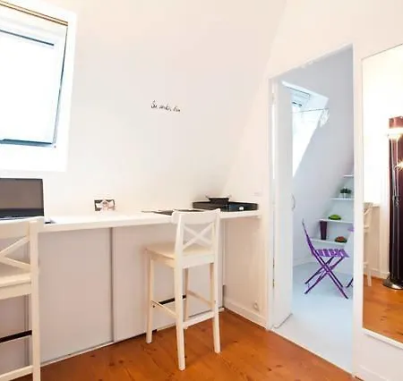 Charming In Le Marais Apartment Paris