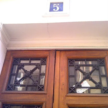 Saint Germain Des Pres Apartment Apartment