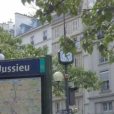 Hotel & Saint-jacques Parijs
