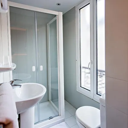 Modern Hotel 2*
