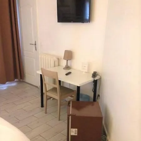 Montana La Fayette - Gare Du Nord Hotel