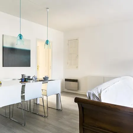 Halldis - Champs-elysees Apartment