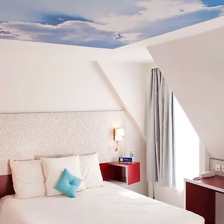 Ibis Styles 15 Lecourbe Hotel 3*