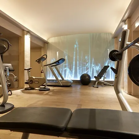 Le Pavillon De La Reine & Spa, Place Des Vosges Hotel 5*