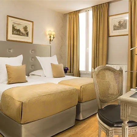 Hotel Plaza Elysées