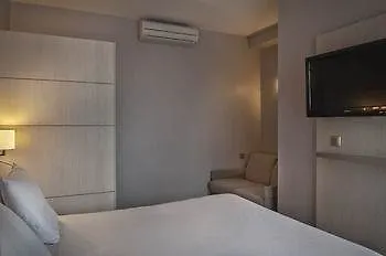 Ibis Styles Cadet Lafayette Otel