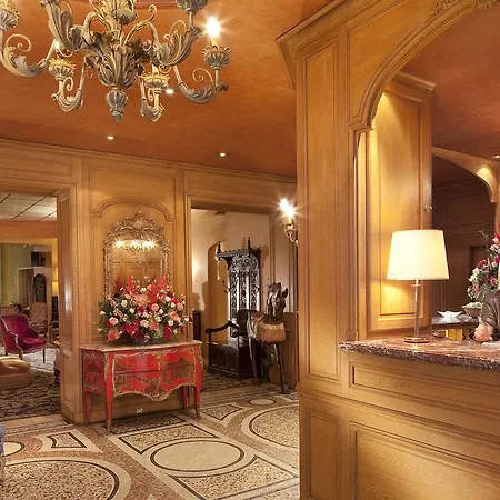 Cecilia Hotel
