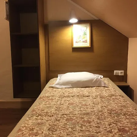 Rachel Hotel 3*