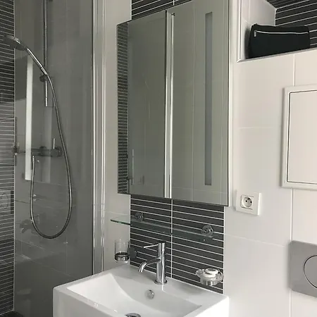 De La Mare Hotel 3*