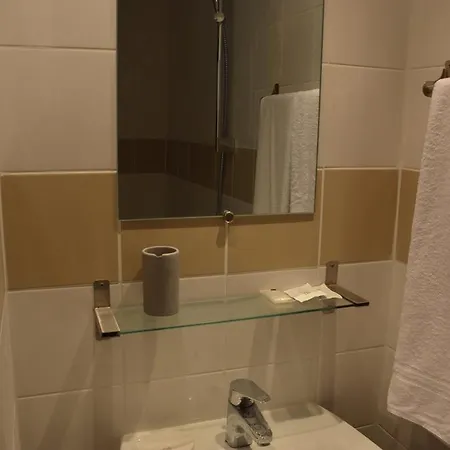 Saint Georges Hotel 2*