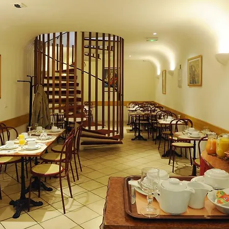 Hotell Printania Porte De Versailles