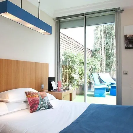 Hotel Westside Arc De Triomphe 4*