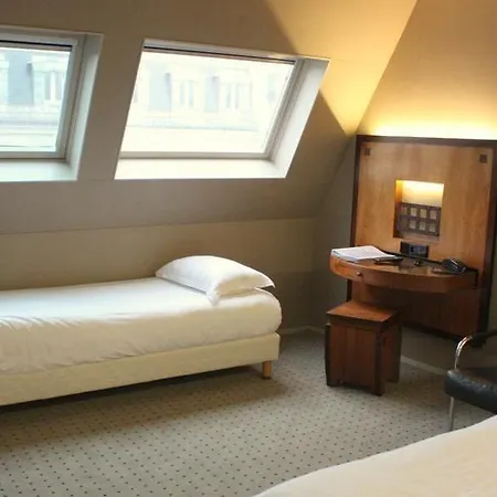 Chateaudun Opera Hotel
