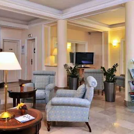 Hotel Timhotel Opéra Blanche Fontaine Paris